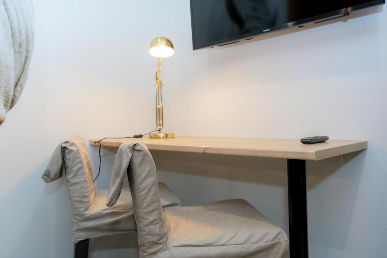 Appartement Le Rhinocéros, T1 hypercentre chic et cosy, Wifi par SOVALFI à Saint-Etienne  Extérieur photo
