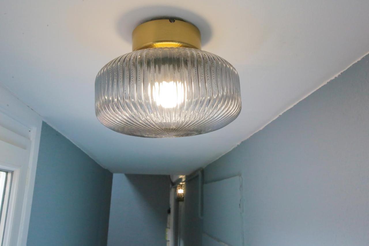 Appartement Le Rhinocéros, T1 hypercentre chic et cosy, Wifi par SOVALFI à Saint-Etienne  Extérieur photo